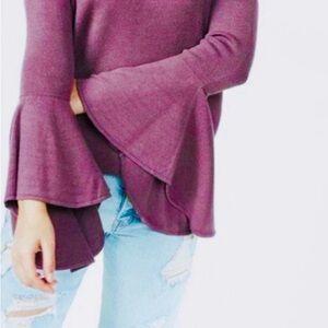 Express knit Eggplant sweater with Trumpet sleeves M